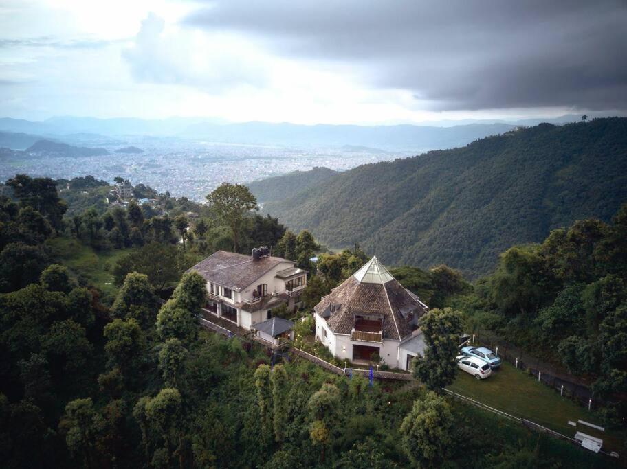 Ghost Villa Pokhara With Mountain View 20Mins From Main Area Ranipauwa 外观 照片