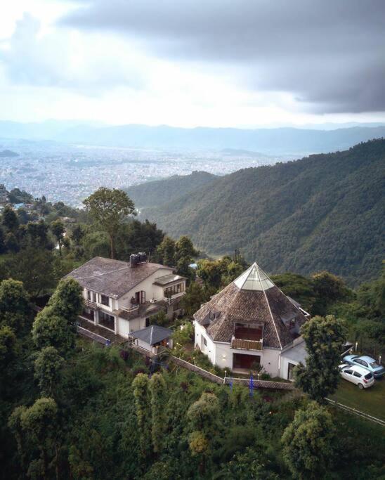 Ghost Villa Pokhara With Mountain View 20Mins From Main Area Ranipauwa 外观 照片